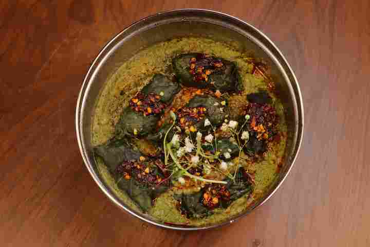 THAI SPANICH STEAM CHICKEN